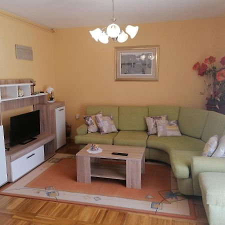 Apartments Cubranic Baška Eksteriør billede