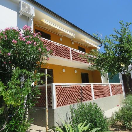 Apartments Cubranic Baška Eksteriør billede