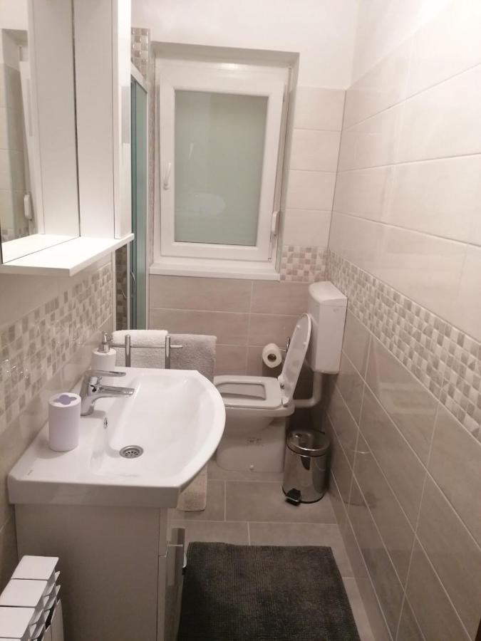 Apartments Cubranic Baška Eksteriør billede