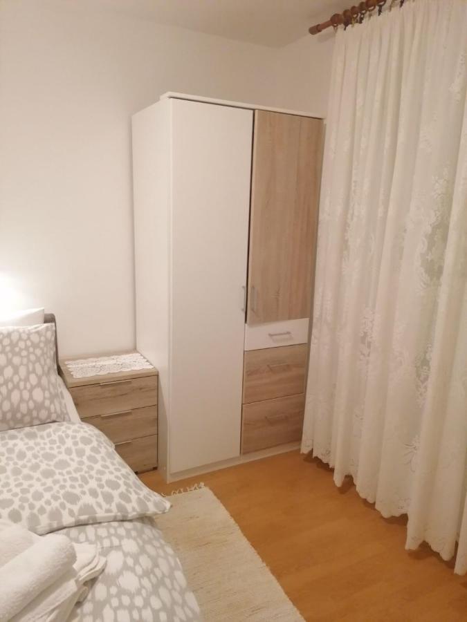 Apartments Cubranic Baška Eksteriør billede